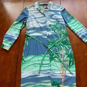Beautiful vintage midi dress with an island print